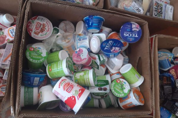 Почти половина молочной продукции в магазинах оказалась просроченной